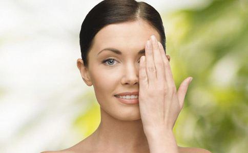 去除黑头的方法 草莓鼻怎么去除 如何快速去黑头