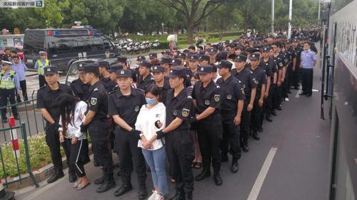 点击进入下一页