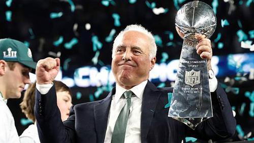 特朗普取消超级碗冠军白宫行 詹姆斯和库里怒了