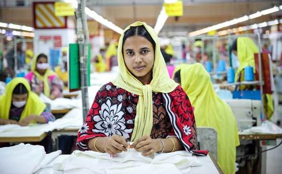 Gap和H&M被指在亚洲设血汗工厂:女工被虐不敢上报