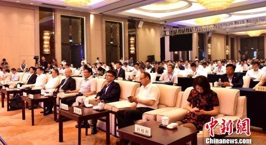 图为：第二届世界姚商大会现场?！『谓?摄