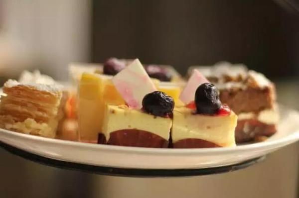 4种食物，每吃一口都在催你老！ 