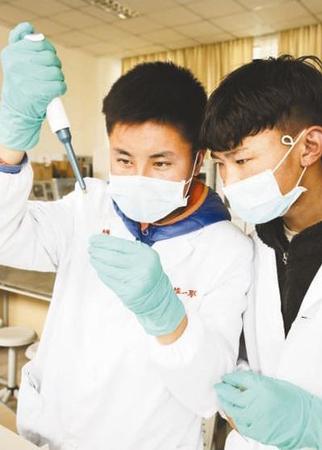 聚焦教育扶贫：让优质教育资源在雪域高原生根