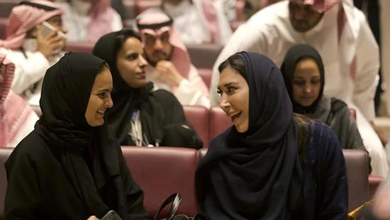 沙特王储上台一年:维密开进首都 新生活成本不低