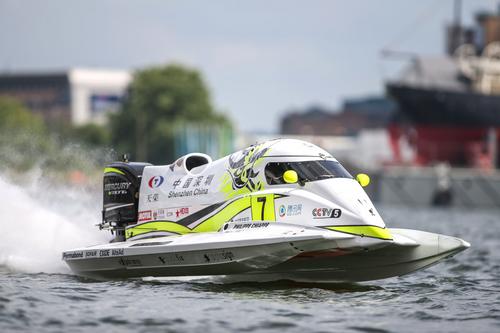 中国侨网为期三天的2018 U.I.M.F1摩托艇世界锦标赛伦敦大奖赛落下帷幕，图为中国队赛艇。（《欧洲时报》英国版） 