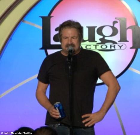 假扮议员的约翰?梅伦德斯