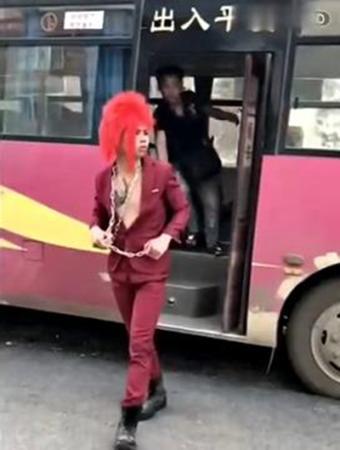 点击进入下一页