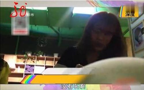 理发师为啥总戴手套给你洗头？问题竟出在洗发水上