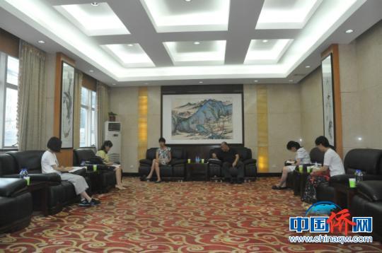 中国侨网图为行前培训现场　林浩　摄