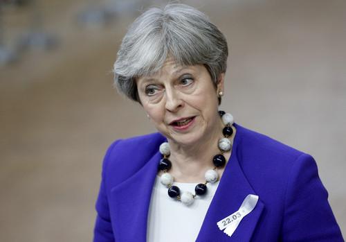 脱欧方案激化保守党内部分歧 英首相梅拒绝被赶下台