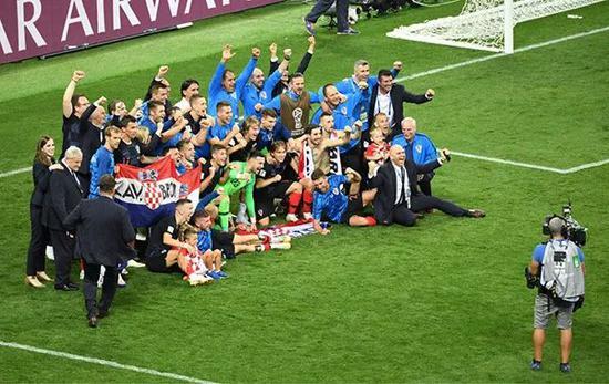 克罗地亚大使:为什么我们人口这么少 足球这么强?