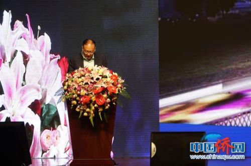 美国威特集团董事长李学海演讲?！∪轿木?摄