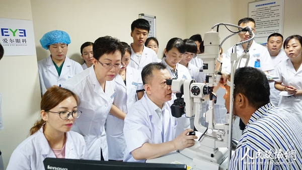 中南大学爱尔眼科学院博士生导师李绍伟教...