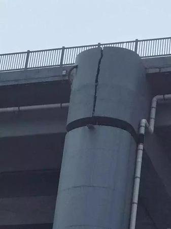 大连星海湾跨海大桥现裂缝 官方回应：正常伸缩缝