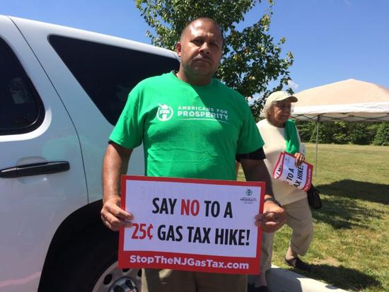 共和党金主发出断粮倒戈威胁 特朗普:我不是傀儡