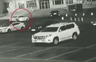 盗贼自学开锁技术学影视剧作案 逃跑时故意兜圈子