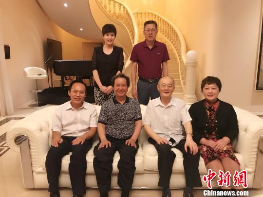 中国华文教育基金会理事长赵阳赴上海拜会捐赠人