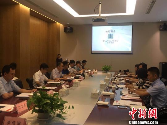 图为宁波海归企业交流会 李佳赟 摄
