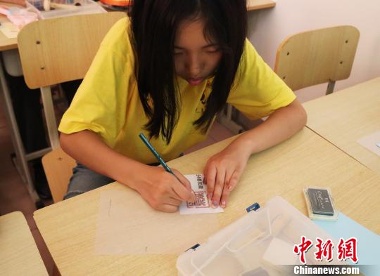 海外华裔青少年“中国寻根之旅”夏令营由中国国务院侨办主办。张玉雷 摄