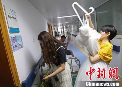 点击进入下一页