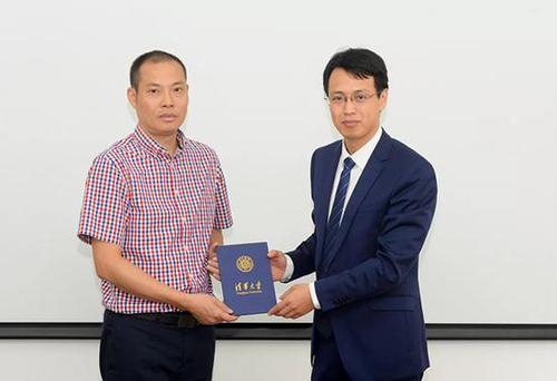 川航“英雄机长”刘传健被清华大学经管学院录取