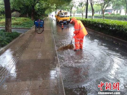 “温比亚”已致杭州机场88架次航班取消160余班高铁停运