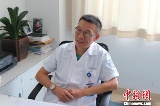 浙江省立同德医院精神一科主任医师金卫东?！≌攀?摄