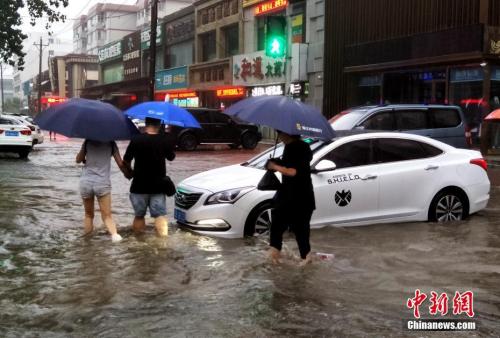 点击进入下一页