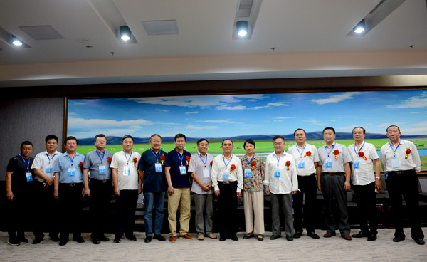 1A中国物媒通辽市运营中心启动暨ISP公司与清谷新禾合作签约仪式现场