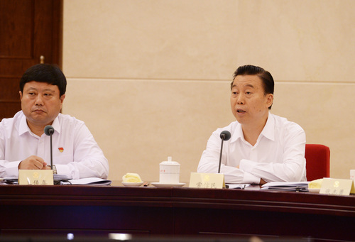 常信民委员发言。