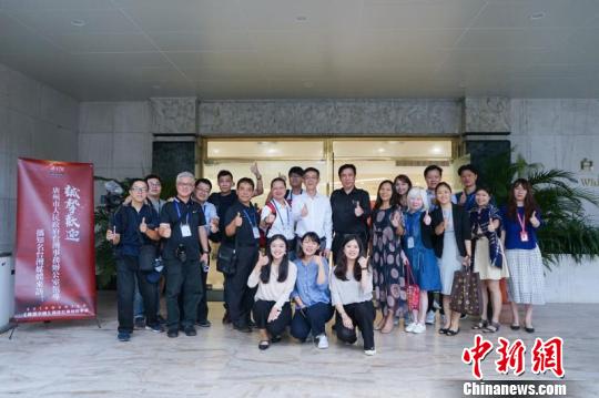 赴《瞭望中国》杂志社华南办事处参访交流 广州市台办供图