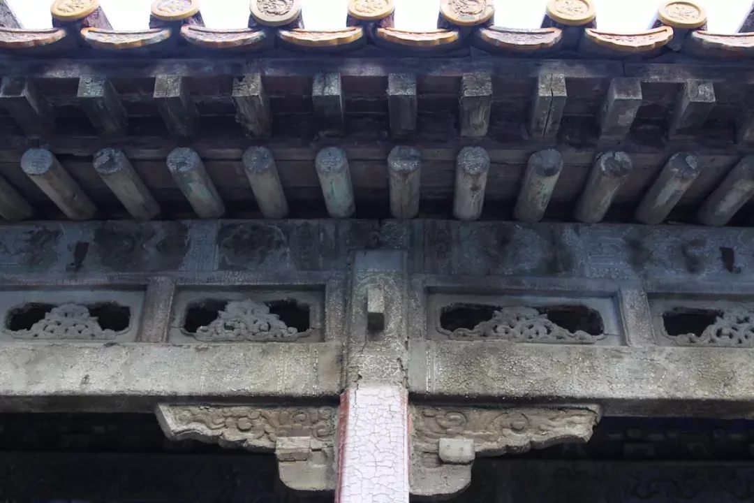 故宫养心殿房梁取出罕见宝匣 标注年款嘉庆六年