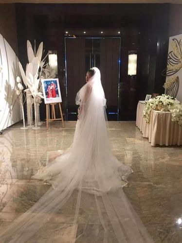 11年前采访的女孩出嫁 记者如父亲般把她交给新郎