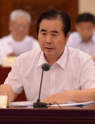 于鲁明委员。