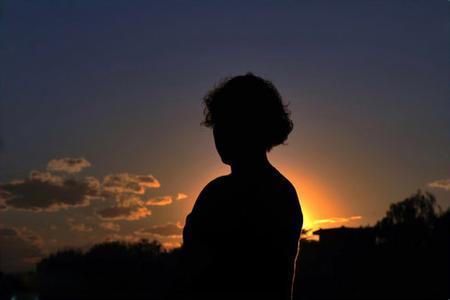 你孤独吗？寂寞有害健康 交往方是良药