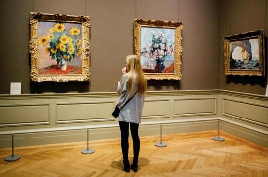 美育，我们这样误会了两百年：别以为丑是美的敌人，无动于衷才是美的敌人。