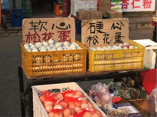 图片：北京昌平某早市。孙墨青，2018