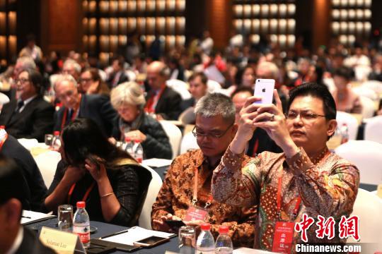 第五届尼山世界文明论坛以“同命同运相融相通：文明的相融与人类命运共同体”为主题?！×籂?摄