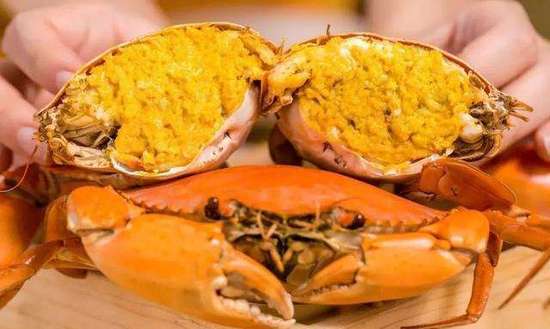 黄满膏肥吃螃蟹！营养师说这样吃才好！