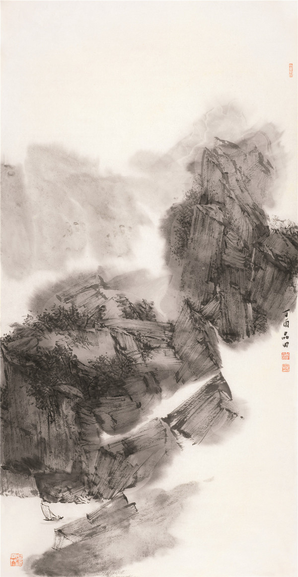 41·云峰横卧 纸本水墨 138×69厘米 2017