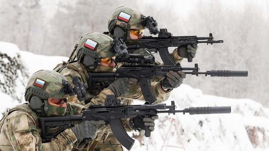 俄外交官：俄罗斯正为战争做准备 以防美国攻击