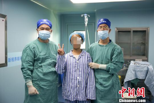 克石圆月10月30日在成都接受手术治疗?！⊥跖?摄