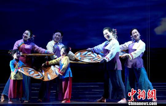 国家非遗汕尾渔歌专场演出吹来“海风味”