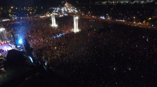 台湾人气候选人另类造势：招募500个秃子照亮高雄