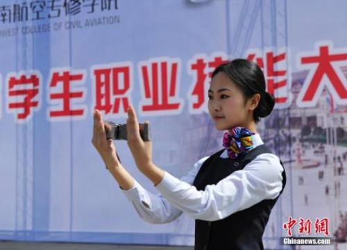 资料图：四川一高校举办职业技能大赛。 安源 摄