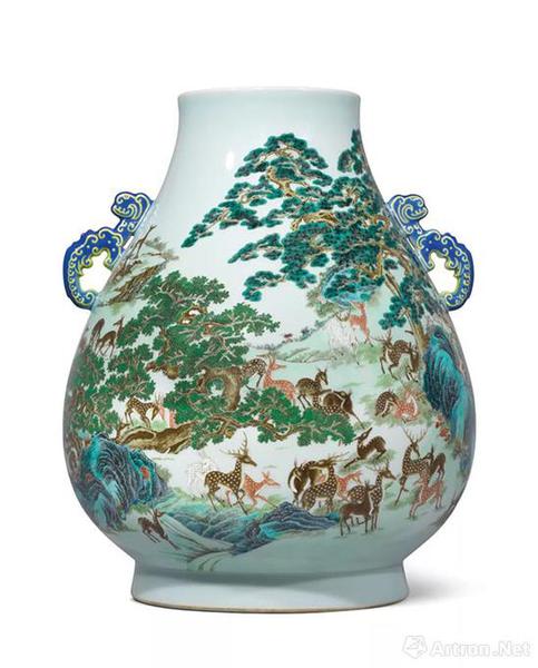 清乾隆磁胎洋彩蓝耳百鹿尊 &nbsp; 4510万港币