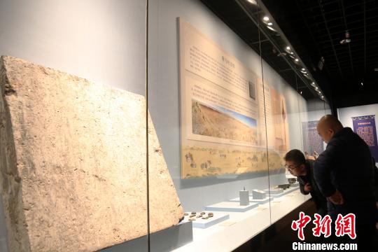 唐蕃古道七省区精品文物联展青海开展