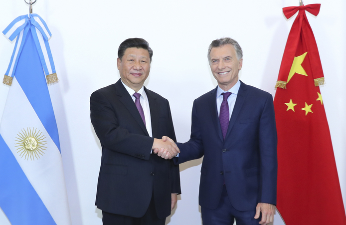 习近平同阿根廷总统马克里举行会谈