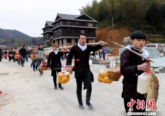 点击进入下一页