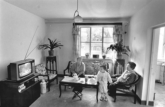 1993年，北京，在菊儿胡同建成的新四合院住宅。